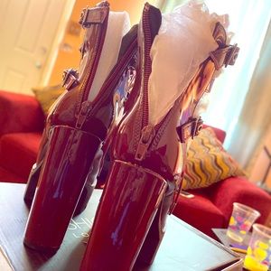 Woman platform, never worn